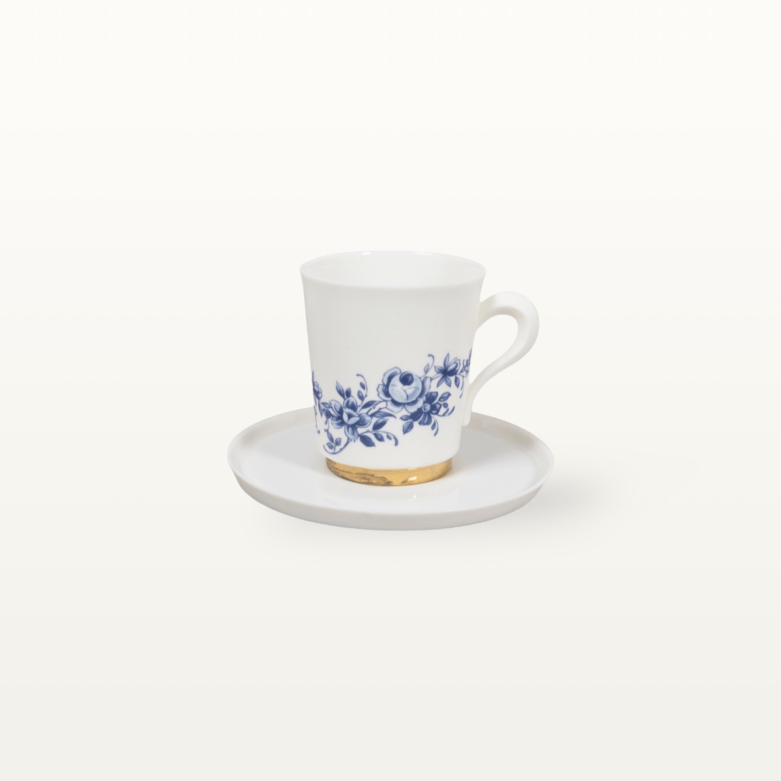 Kleine Tasse und Unterteller aus Porzellan - Blumen
