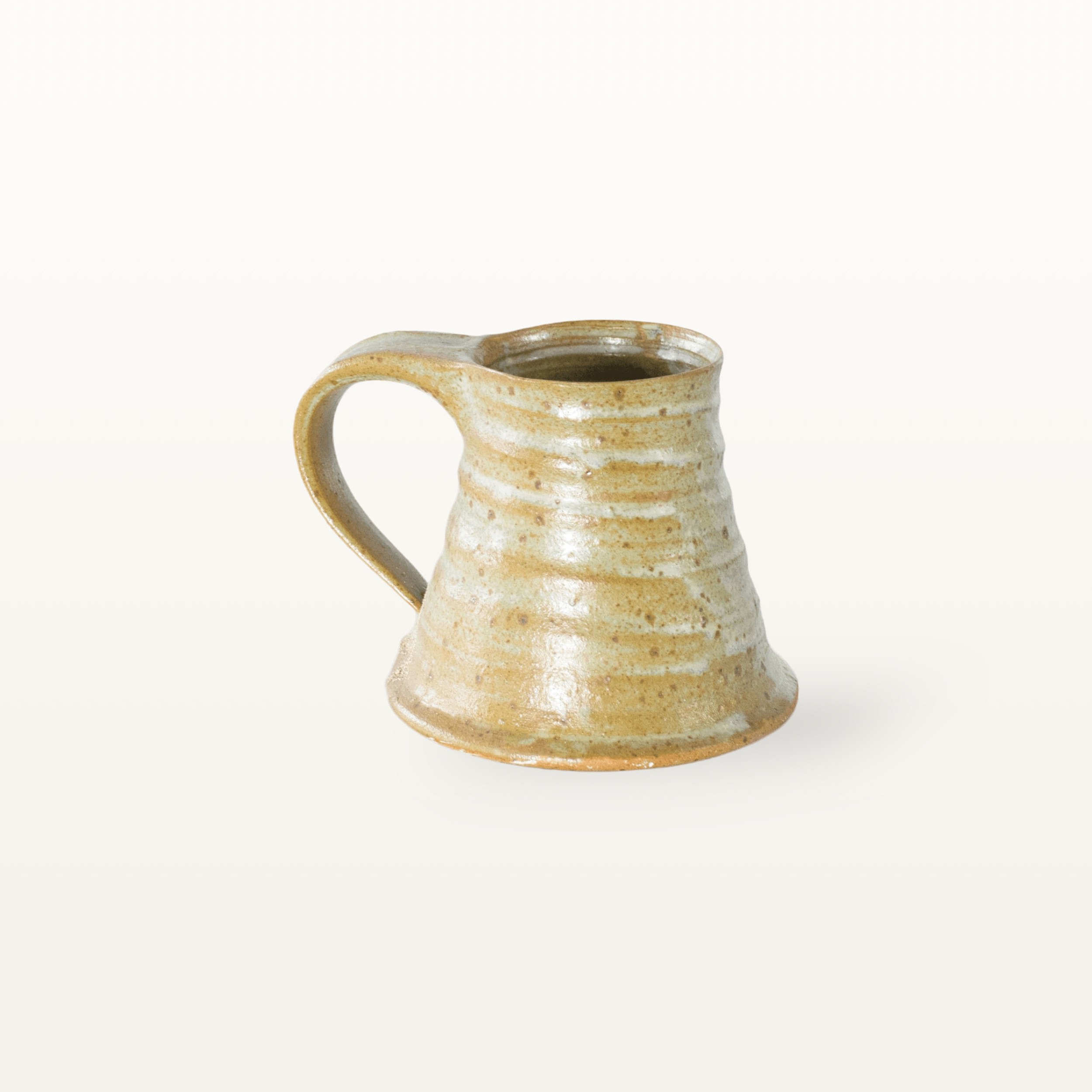 Alternative view of Erdige Keramiktasse mit breitem Fuß - weiß