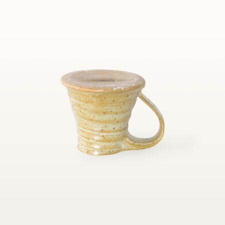 Erdige Keramiktasse mit breitem Fuß - weiß – Bild 3