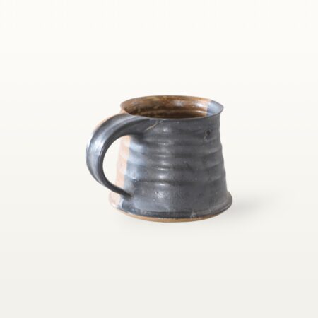 Alternative view of Erdige Keramiktasse mit breitem Fuß - braun und schwarz