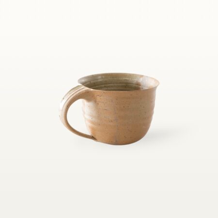 Alternative view of Flache, bauchige Tasse in rustikaler Optik - weiß und braun