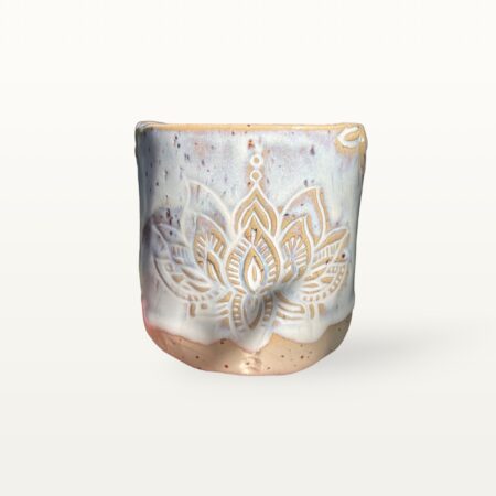 getöpferter Becher Lotus - Weiß