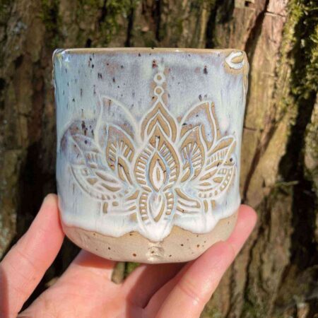 getöpferter Becher Lotus - Weiß 9 getöpferter Becher Lotus - Weiß – Bild 5