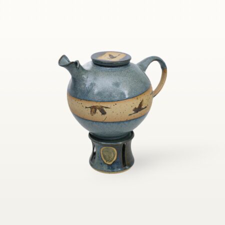 Alternative view of Bauchige Teekanne mit Kranichmotiv und Stövchen