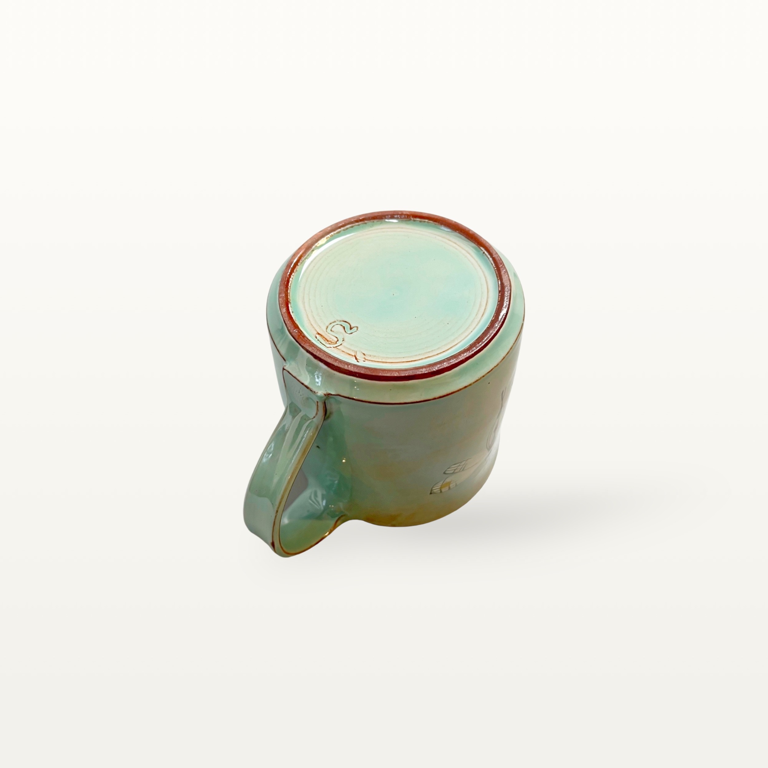 Salbeifarbener Kaffeepott mit Libellenmotiv 3 Salbeifarbener Kaffeepott mit Libellenmotiv – Bild 3
