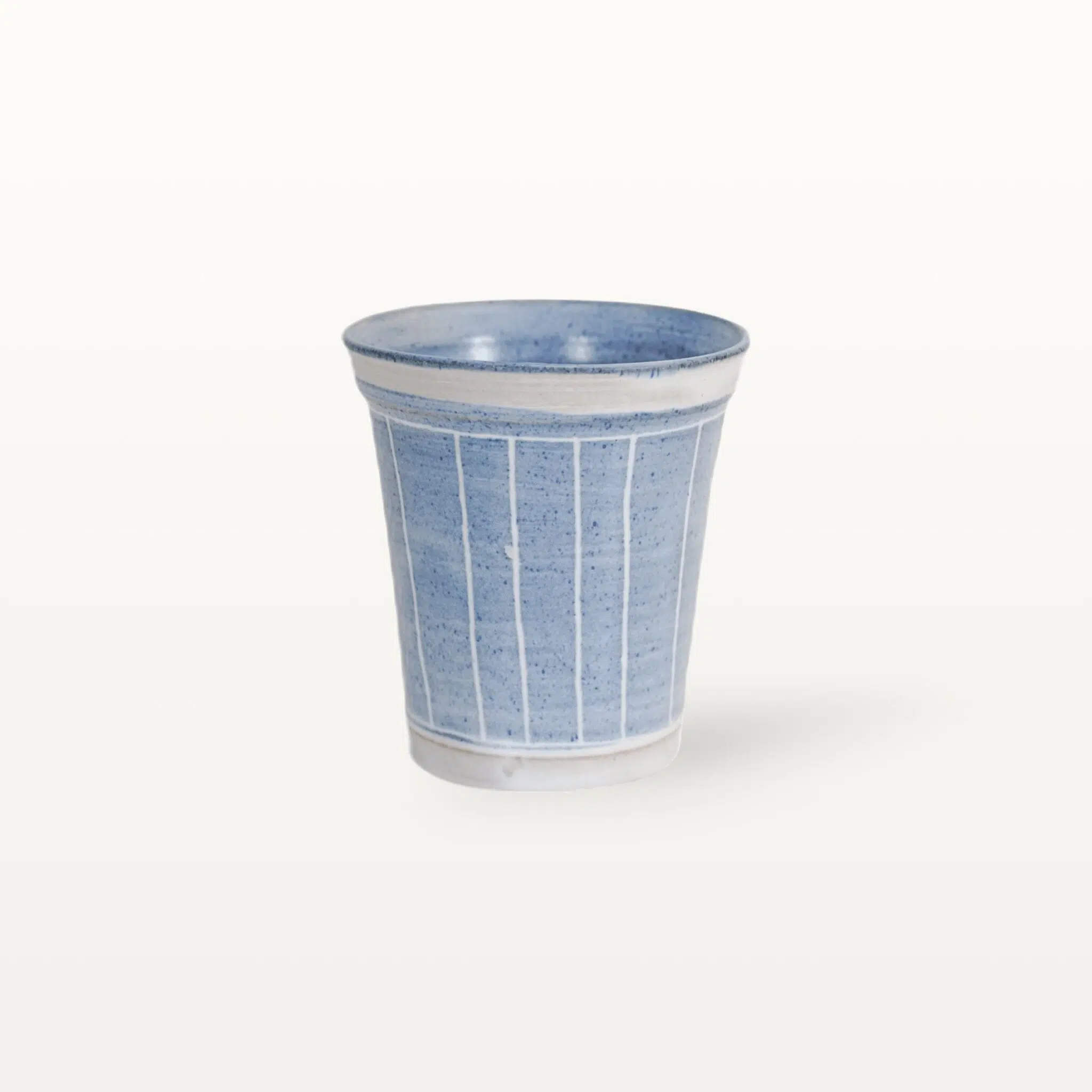Konischer Becher "Feinstrich Blau" - Streifen 1 Konischer Becher "Feinstrich Blau" - Streifen