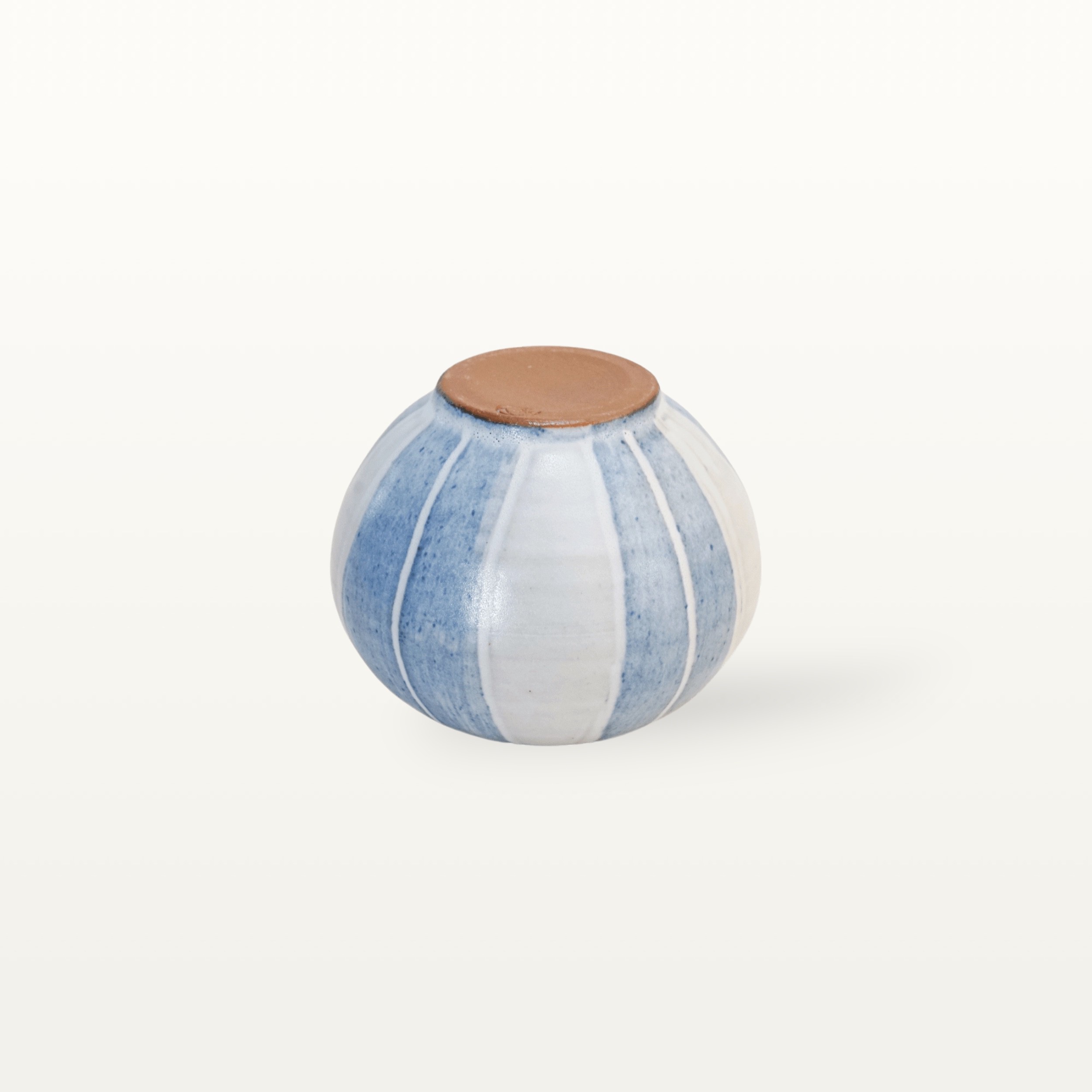 Alternative view of Kugelvase "Feinstrich Blau" - Breite Streifen